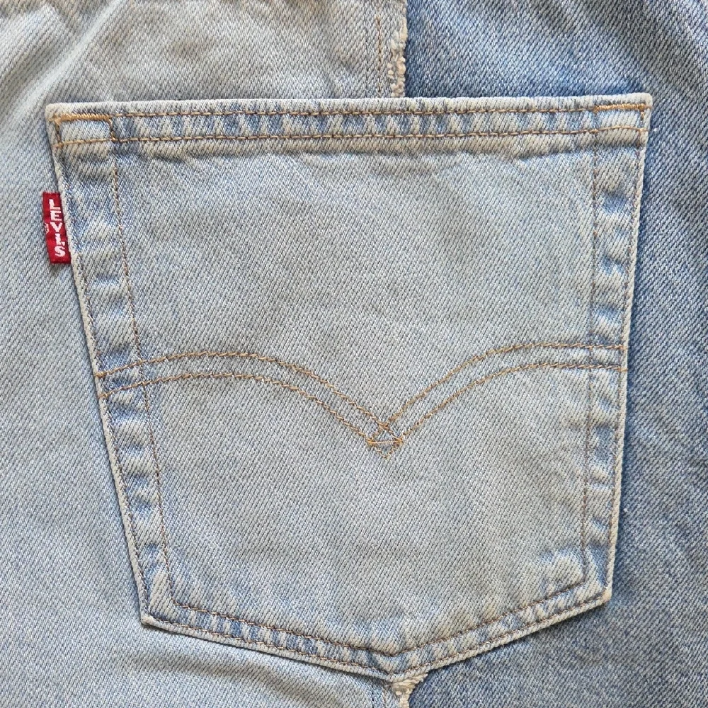 Levi's Premium Two-Tone Recrafted Baggy Dad Jeans - Size 28 - Picture 6 of 13